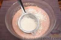 Фото приготовления рецепта: Грейпфрутовый пирог с сиропной пропиткой - шаг №10
