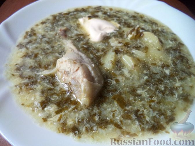 Классический щавелевый суп на курином бульоне