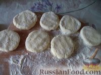 Фото приготовления рецепта: Сырники домашние из творога - шаг №7