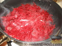 Фото приготовления рецепта: Борщ по-украински - шаг №3