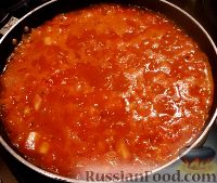 Фото приготовления рецепта: Крем-суп из свеклы с кабачком и куриной грудкой - шаг №6