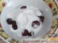 Фото приготовления рецепта: Старинный русский рецепт сухого клубничного варенья - шаг №8