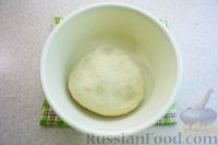 Фото приготовления рецепта: Дрожжевые пирожки с тыквой, курицей и грибами (в духовке) - шаг №9