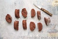 Фото приготовления рецепта: Шоколадные сочники "Драконий глаз" с творожно-кокосовой начинкой - шаг №9