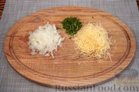 Фото приготовления рецепта: Рулет из скумбрии с черносливом и сыром, запечённый в сметане - шаг №7