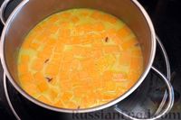 Фото приготовления рецепта: Молочная каша из бурого риса с тыквой - шаг №7