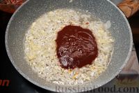 Фото приготовления рецепта: Фасоль, тушенная с яблоками в томатно-соевом соусе - шаг №7