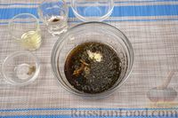Фото приготовления рецепта: Греческий салат с пекинской капустой - шаг №4
