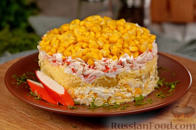 Нежный салат с ананасами, крабовыми палочками и кукурузой – пошаговый рецепт приготовления с фото