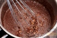 Фото приготовления рецепта: Шоколадные конфеты с печеньем и грецкими орехами - шаг №5