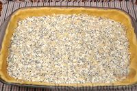Фото приготовления рецепта: Песочный пирог с творогом, яблоком и маком - шаг №20