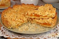 Фото к рецепту: Тёртый пирог с консервированными персиками