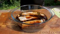 Фото приготовления рецепта: Филе трески в соевом маринаде на пару, с гарниром из овощей - шаг №2