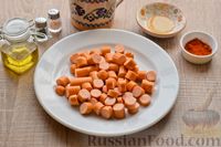 Фото приготовления рецепта: Рагу с болгарским перцем и сосисками в томатном соусе - шаг №4