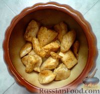 Фото приготовления рецепта: Картошка в горшочках с куриным филе - шаг №3