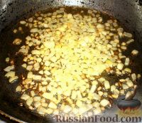 Фото приготовления рецепта: Картошка в горшочках с грибами - шаг №3