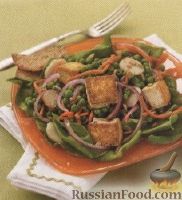 Фото к рецепту: Салат из тофу, горошка и моркови