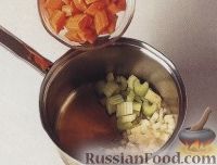 Фото приготовления рецепта: Томатный суп с фасолью и макаронами - шаг №1