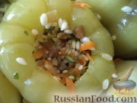 Фото приготовления рецепта: Фаршированные перцы с рисом и грибами - шаг №11