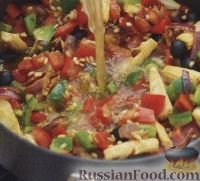Фото приготовления рецепта: Паэлья с овощами и кешью - шаг №3