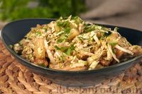 Фото к рецепту: Салат с курицей, пекинской капустой и ананасом