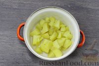 Фото приготовления рецепта: Сырники с картофелем и зеленью - шаг №3