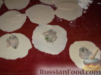Фото приготовления рецепта: Манты по-русски - шаг №12