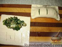 Фото приготовления рецепта: Слоеные пирожки с зеленью - шаг №5