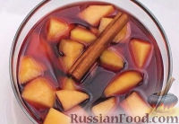 Фото к рецепту: Персики в красном вине