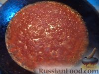 Фото приготовления рецепта: Рыбные котлеты под томатным соусом - шаг №11