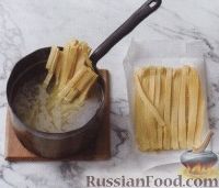 Фото приготовления рецепта: Папарделле с помидорами и рукколой - шаг №1