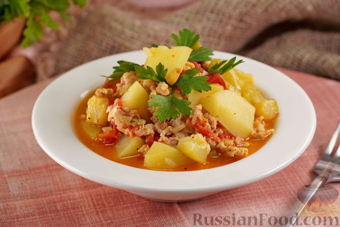 Овощное рагу с кабачками и картошкой