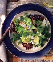 Фото к рецепту: Зеленый салат с грушей и сыром