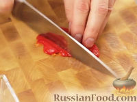 Фото приготовления рецепта: Сальса из печеного перца с томатами - шаг №1
