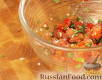 Фото приготовления рецепта: Сальса из печеного перца с томатами - шаг №9