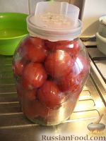 Фото приготовления рецепта: Простой способ закатки помидоров-1 - шаг №10