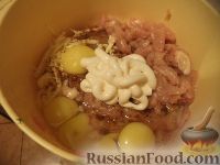 Фото приготовления рецепта: Маринованные огурцы с луком в томатном соусе (на зиму) - шаг №6