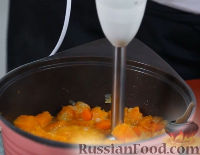 Фото приготовления рецепта: Суп-пюре из тыквы - шаг №11