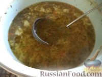 Фото приготовления рецепта: Куриный суп с манными галушками - шаг №8