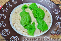 Фото приготовления рецепта: Щи со свежей капустой, солёными огурцами и горошком - шаг №6