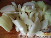 Фото приготовления рецепта: Салат на зиму "Тройка" из баклажанов, перца и помидоров - шаг №4