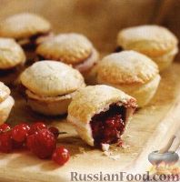 Фото к рецепту: Пирожки с ягодами