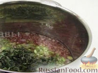 Фото приготовления рецепта: Суп с консервированной фасолью и щавелем - шаг №12