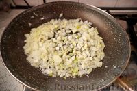 Фото приготовления рецепта: Пёркёльт из куриной печени - шаг №3