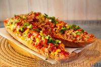 Фото к рецепту: Польский горячий бутерброд с грибами, ветчиной и кукурузой