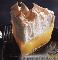 Фото к рецепту: Лимонный пирог с меренгой