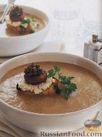 Фото к рецепту: Грибной суп-пюре с сырными гренками