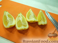 Фото приготовления рецепта: Напиток «Лимонник» - шаг №2