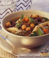 Фото к рецепту: Фасолевый суп с нутом, чечевицей и макаронами