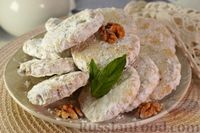 Фото к рецепту: Ореховое печенье с изюмом